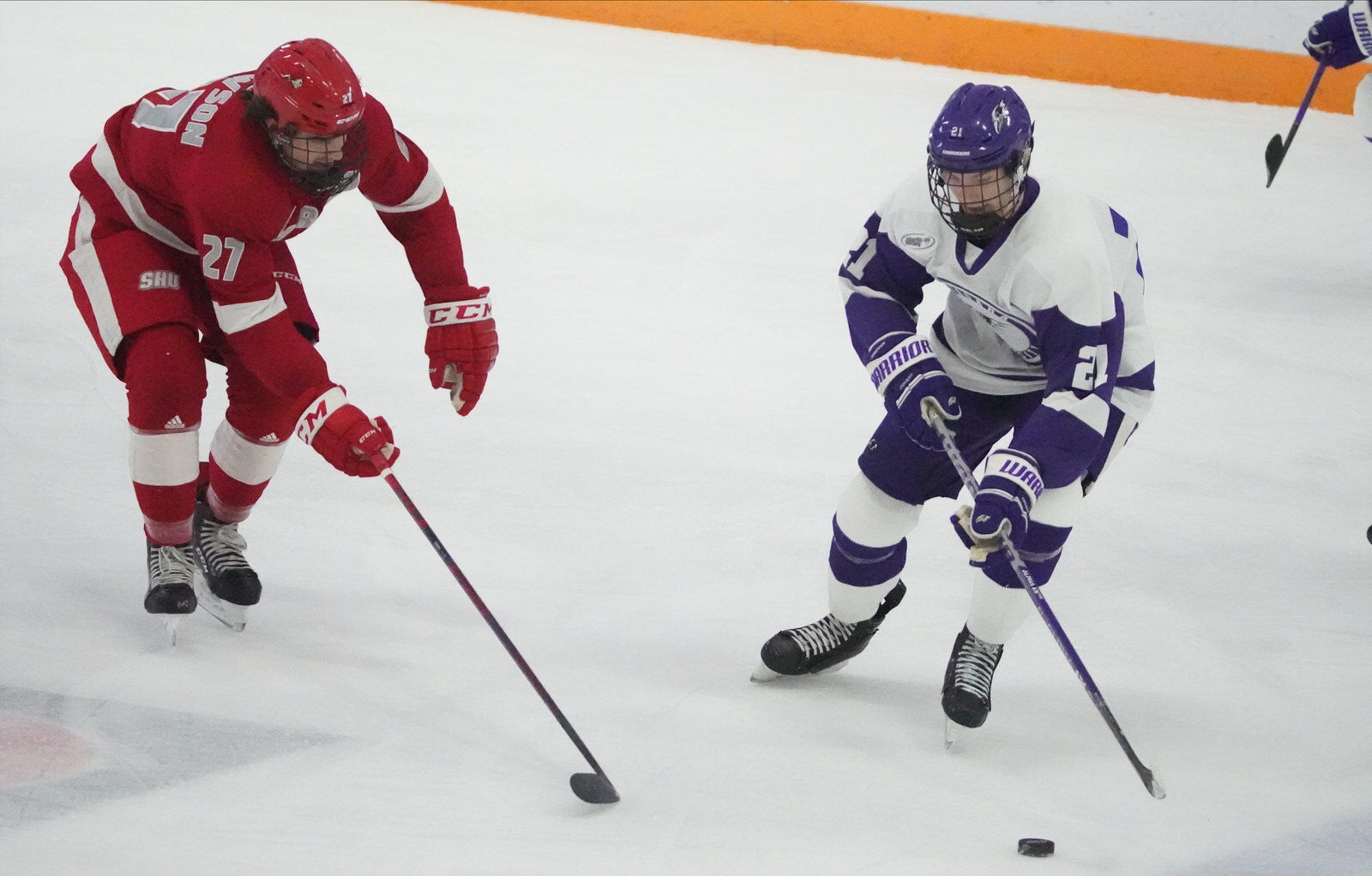 Niagara hockey faces Sacred Heart in an AHA game